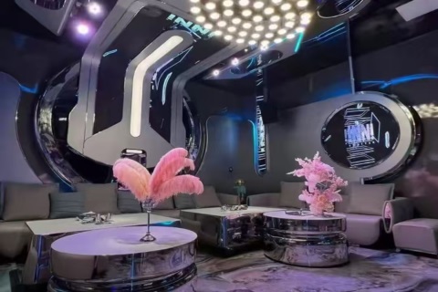 中卫外星人酒吧诚聘魅力模特与优雅礼仪